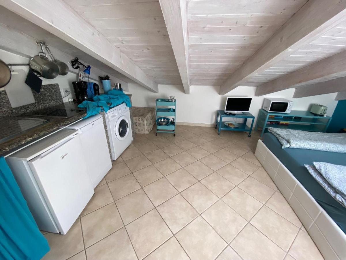Studio Azzurro L Lägenhet Valledoria  Exteriör bild